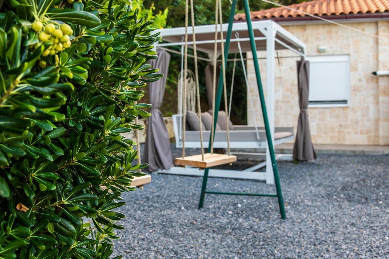 Chic & Spacious House In Rodia Heraklion Zewnętrze zdjęcie
